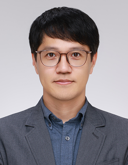 김남훈 사진